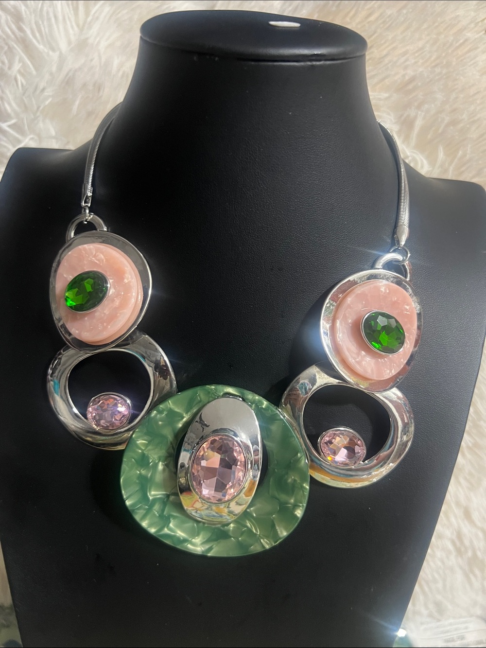 Fashion Statement Green and Pink Resin Necklace